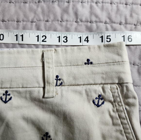 Khaki embroidered tailored shorts - Picture 14 of 16